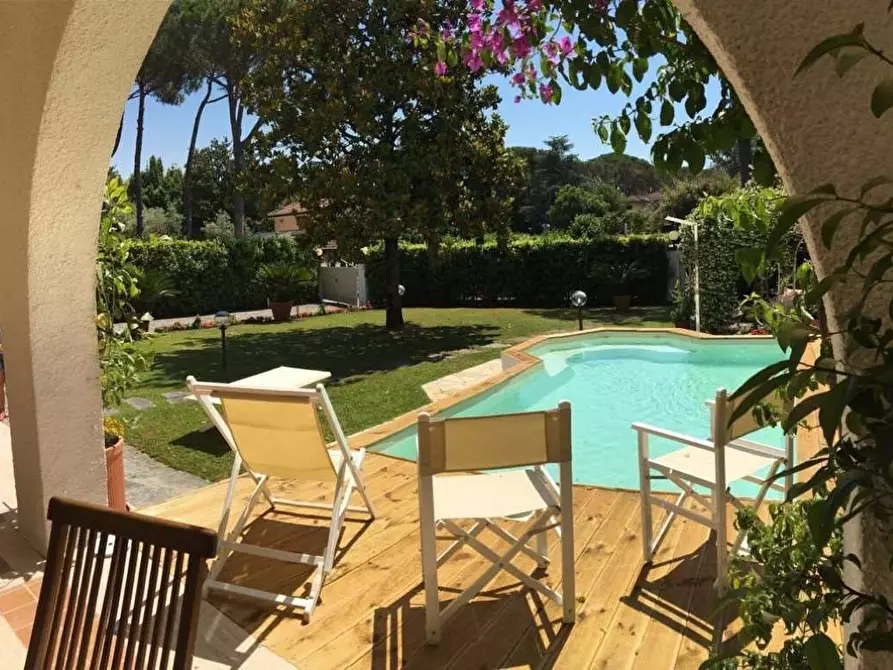 casa indipendente in vendita a Forte dei Marmi