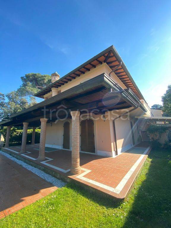 casa indipendente in vendita a Forte dei Marmi