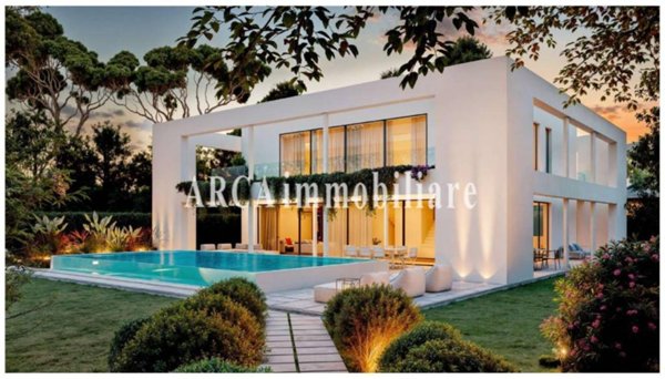 casa indipendente in vendita a Forte dei Marmi in zona Roma Imperiale