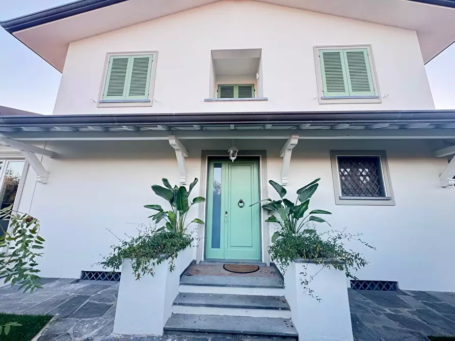 casa indipendente in vendita a Forte dei Marmi
