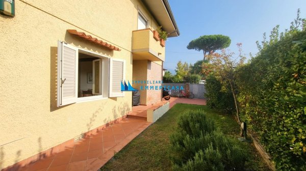 casa indipendente in vendita a Forte dei Marmi