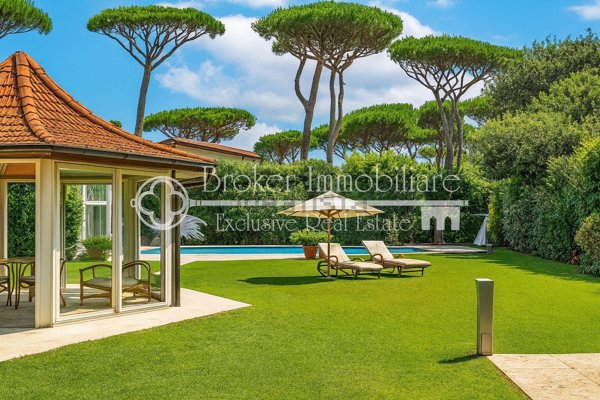 casa indipendente in vendita a Forte dei Marmi