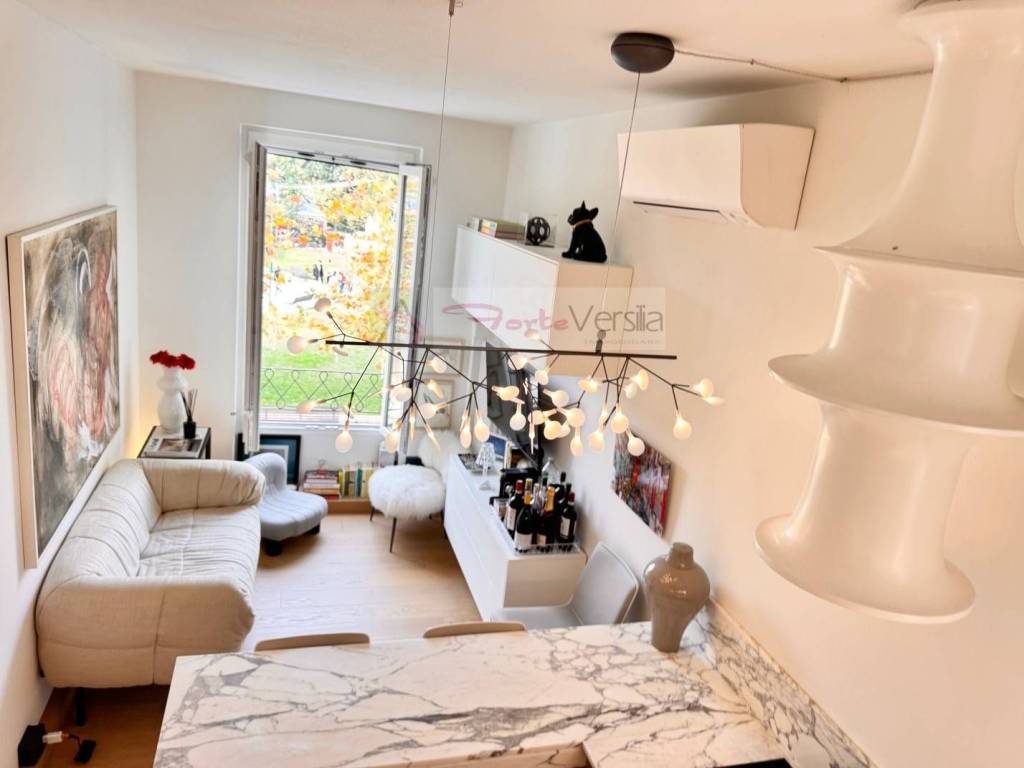 casa indipendente in vendita a Forte dei Marmi in zona Roma Imperiale