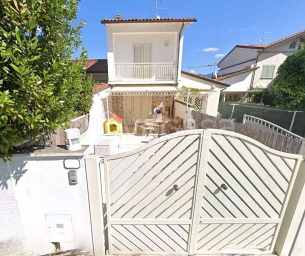 casa indipendente in vendita a Forte dei Marmi