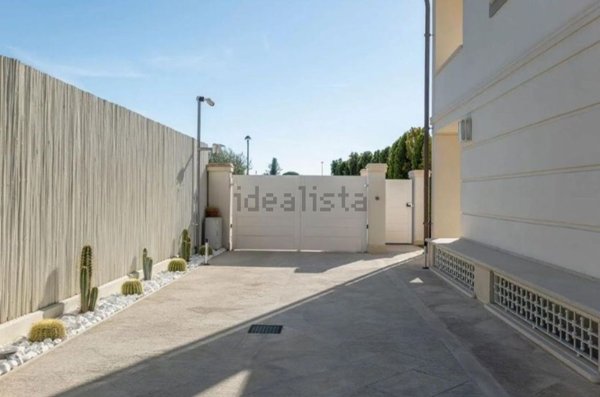 casa indipendente in vendita a Forte dei Marmi in zona Vittoria Apuana