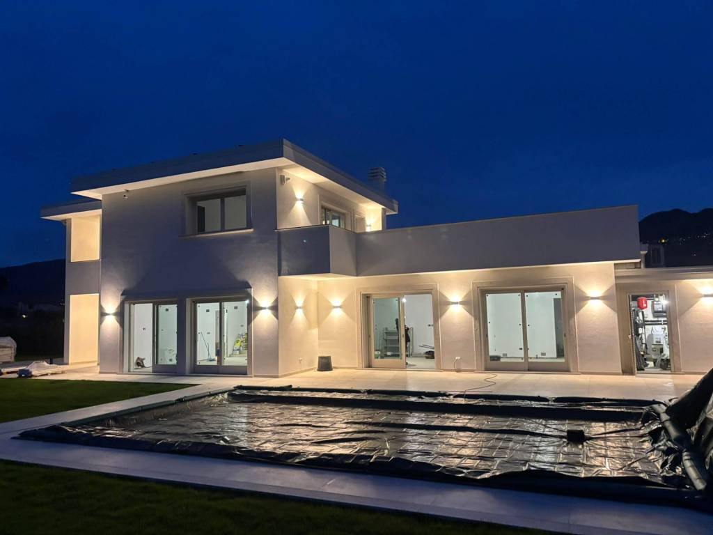 casa indipendente in vendita a Forte dei Marmi in zona Vaiana