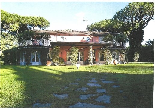casa indipendente in vendita a Forte dei Marmi