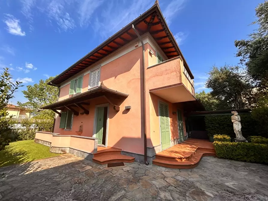 casa indipendente in vendita a Forte dei Marmi