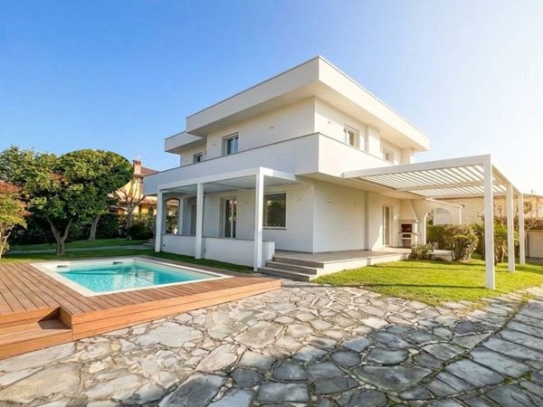 casa indipendente in vendita a Forte dei Marmi
