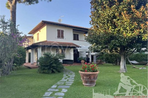 casa indipendente in vendita a Forte dei Marmi