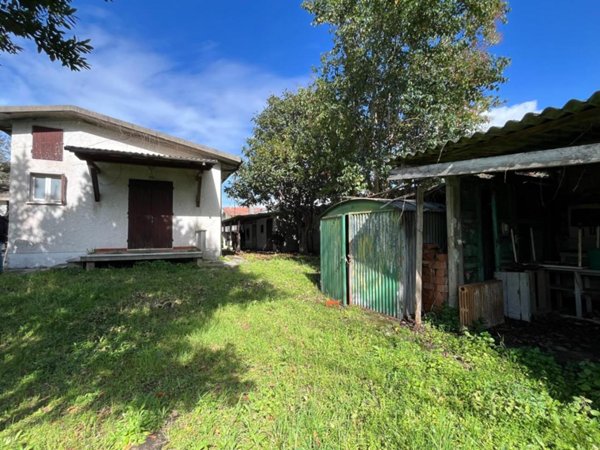 casa indipendente in vendita a Forte dei Marmi