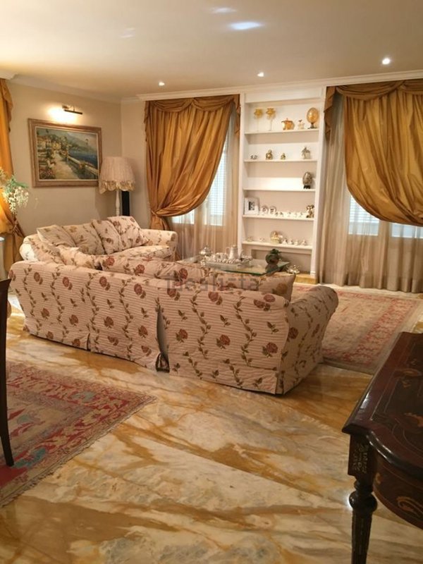 casa indipendente in vendita a Forte dei Marmi in zona Vittoria Apuana