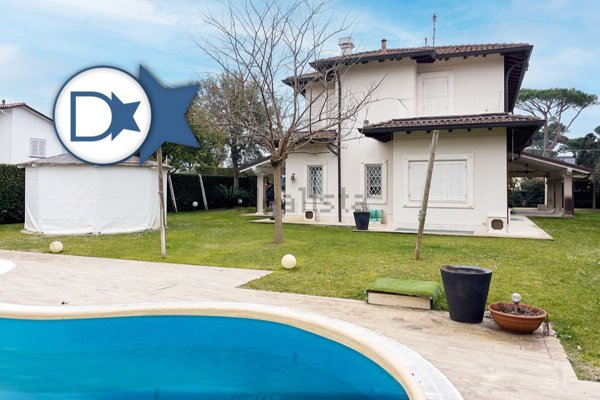 casa indipendente in vendita a Forte dei Marmi in zona Vittoria Apuana