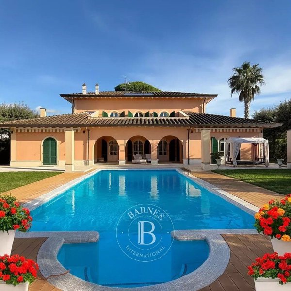 casa indipendente in vendita a Forte dei Marmi