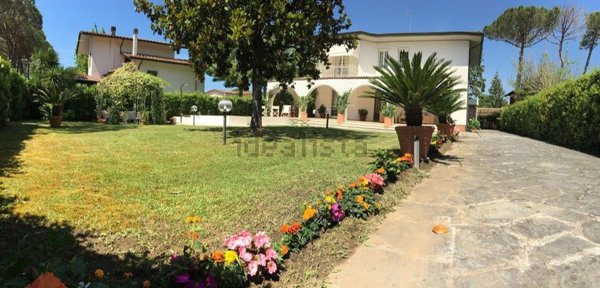 casa indipendente in vendita a Forte dei Marmi