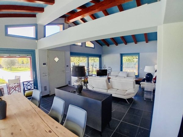 casa indipendente in vendita a Forte dei Marmi