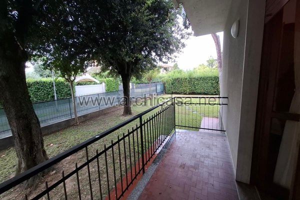 casa indipendente in vendita a Forte dei Marmi