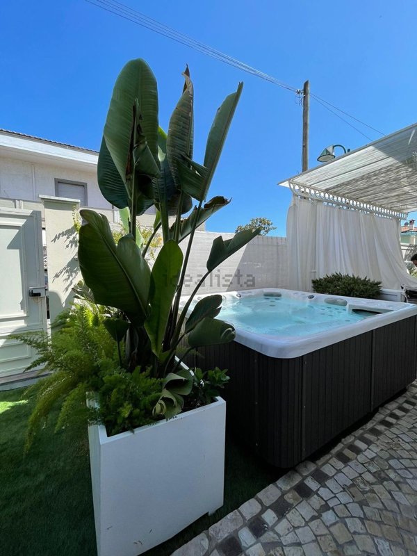 casa indipendente in vendita a Forte dei Marmi