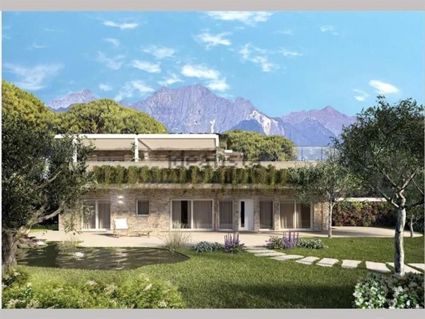 casa indipendente in vendita a Forte dei Marmi