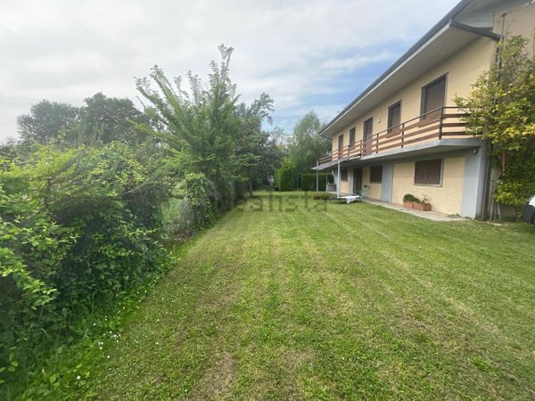 casa indipendente in vendita a Forte dei Marmi in zona Vittoria Apuana