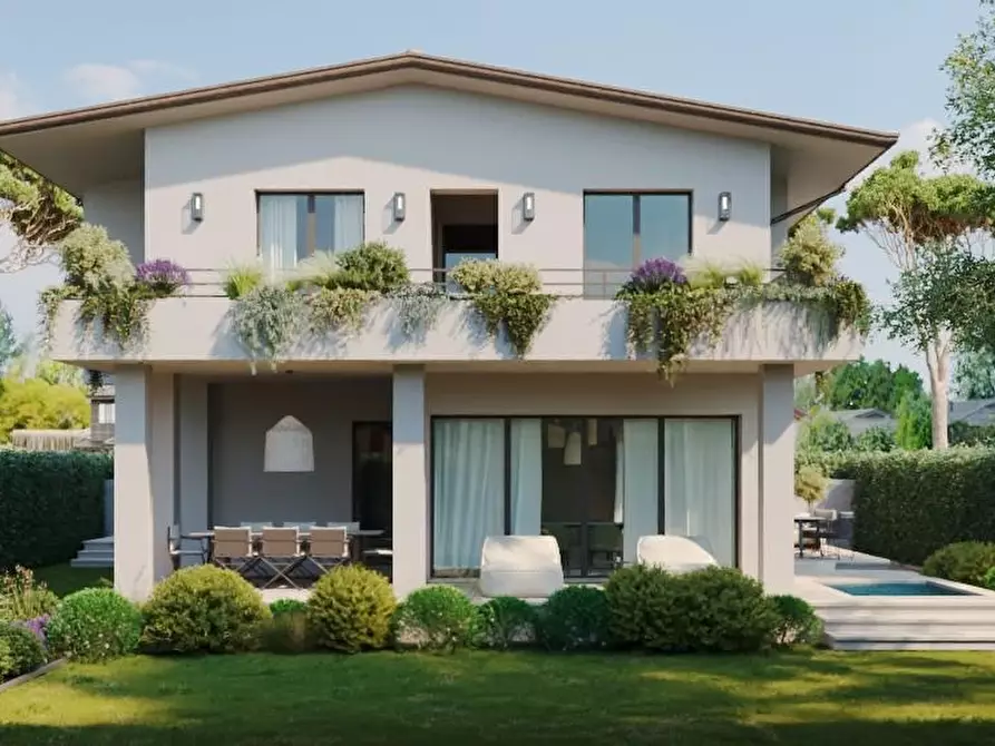 casa indipendente in vendita a Forte dei Marmi in zona Roma Imperiale