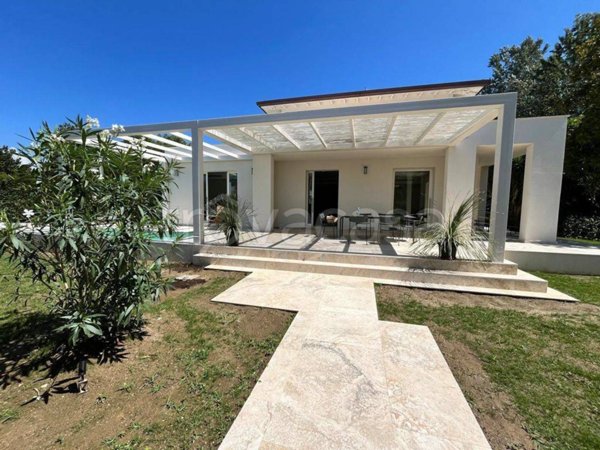 casa indipendente in vendita a Forte dei Marmi