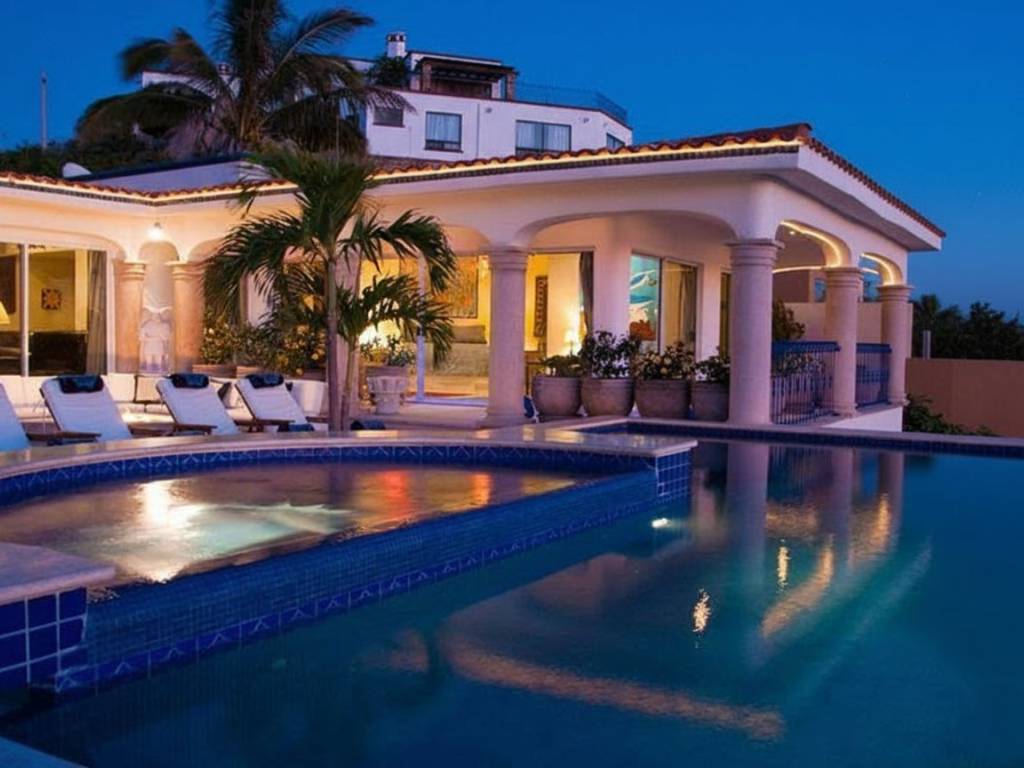 casa indipendente in vendita a Forte dei Marmi in zona Roma Imperiale