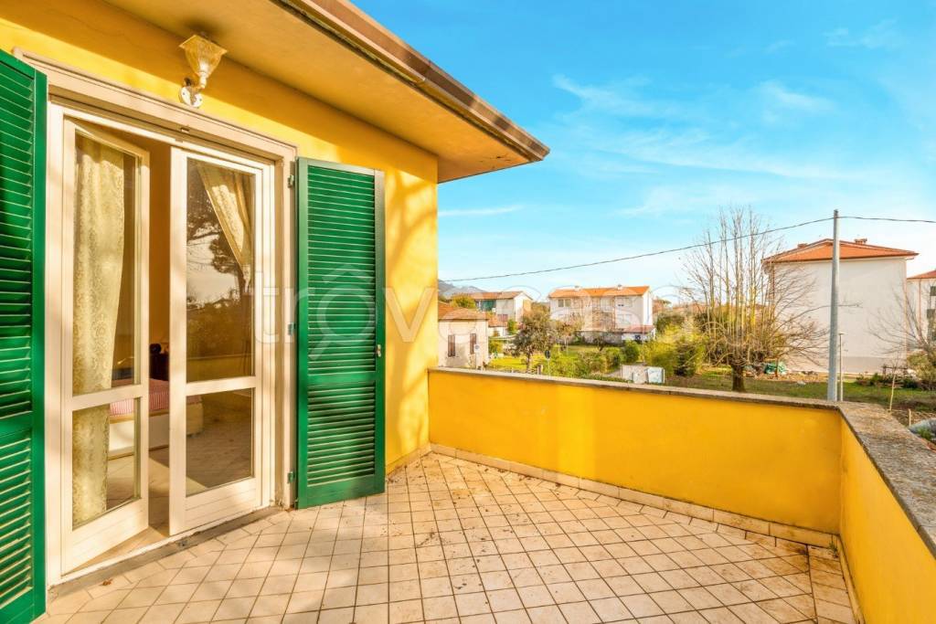 casa indipendente in vendita a Forte dei Marmi in zona Vittoria Apuana