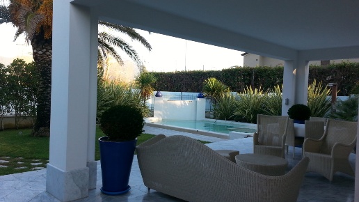 casa indipendente in vendita a Forte dei Marmi in zona Vittoria Apuana