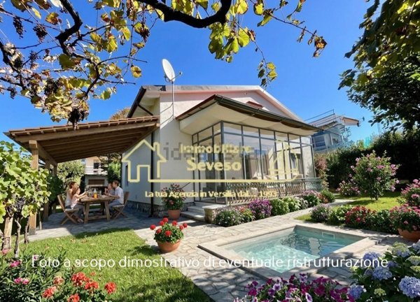 casa indipendente in vendita a Forte dei Marmi