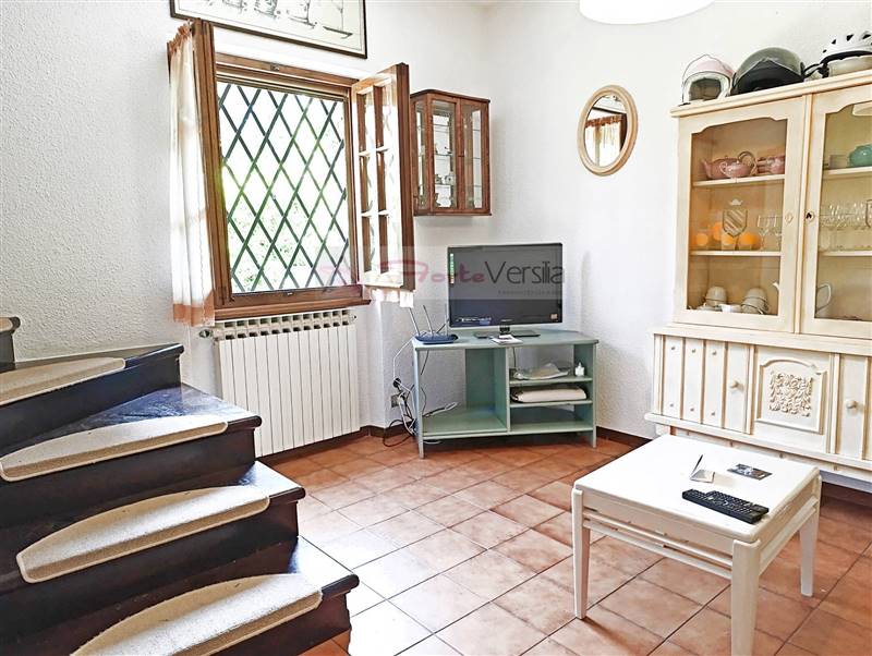 casa indipendente in vendita a Forte dei Marmi