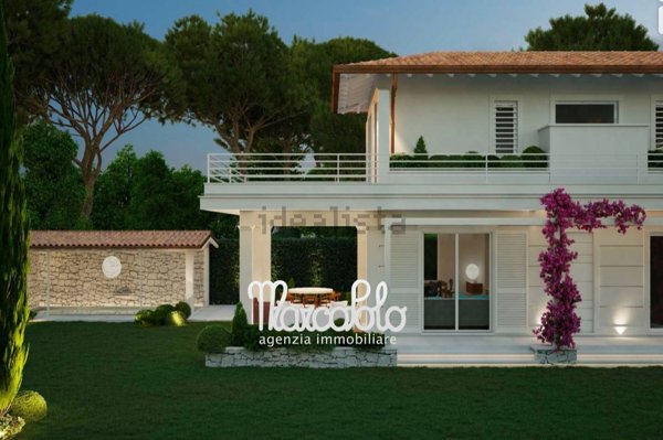 casa indipendente in vendita a Forte dei Marmi