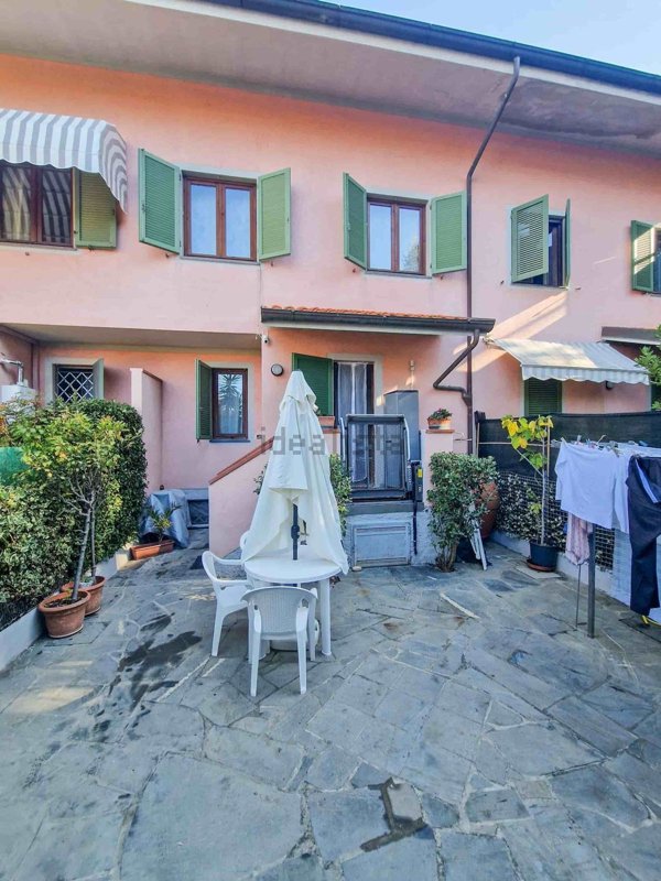 casa indipendente in vendita a Forte dei Marmi