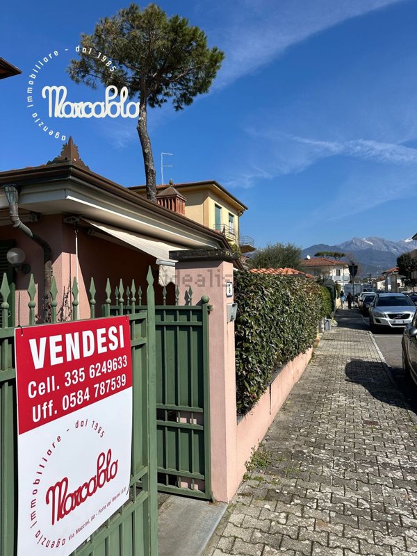 casa indipendente in vendita a Forte dei Marmi
