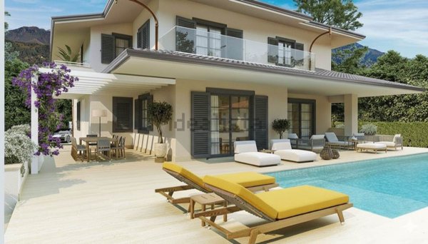 casa indipendente in vendita a Forte dei Marmi in zona Roma Imperiale