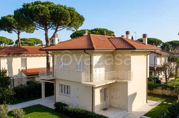 casa indipendente in vendita a Forte dei Marmi