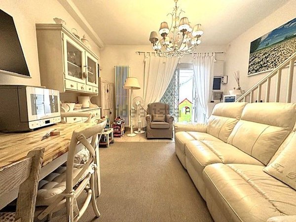 casa indipendente in vendita a Forte dei Marmi