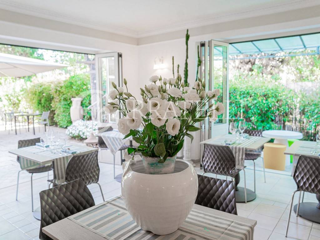 negozio in vendita a Forte dei Marmi