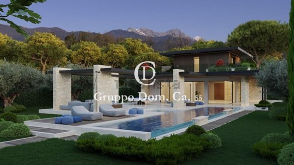 casa indipendente in vendita a Forte dei Marmi in zona Vittoria Apuana