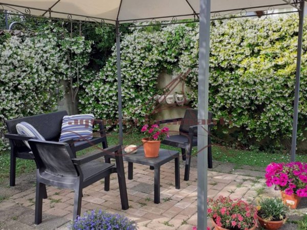 casa indipendente in vendita a Forte dei Marmi