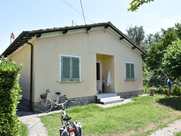 casa indipendente in vendita a Forte dei Marmi
