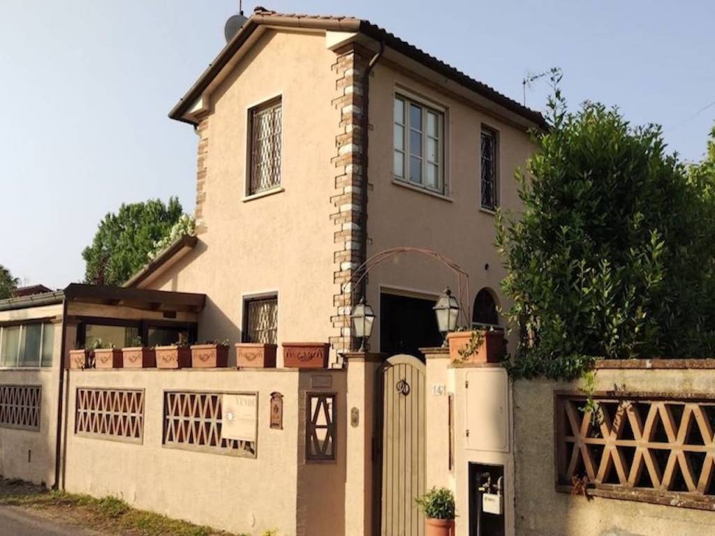 casa indipendente in vendita a Forte dei Marmi