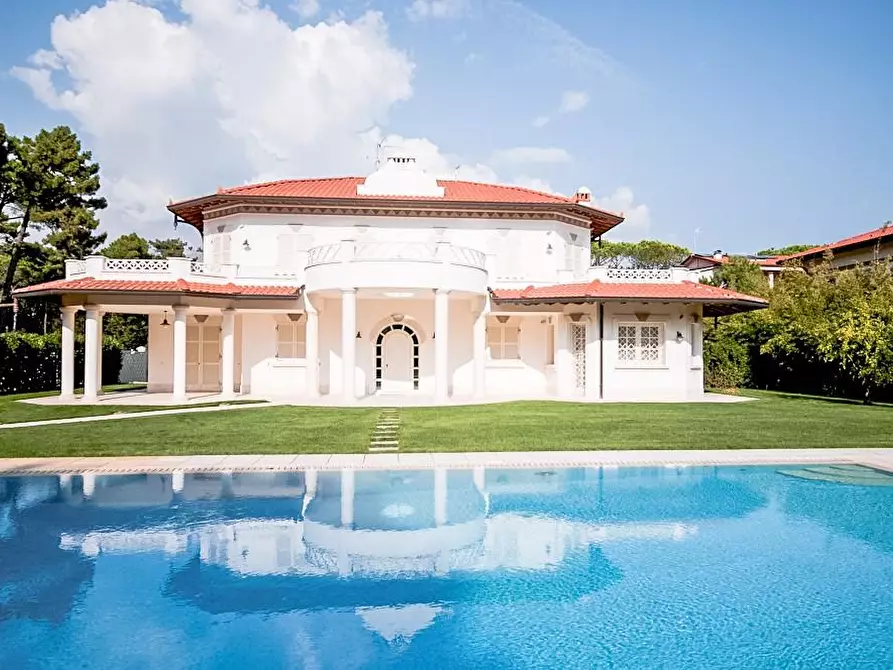 casa indipendente in vendita a Forte dei Marmi
