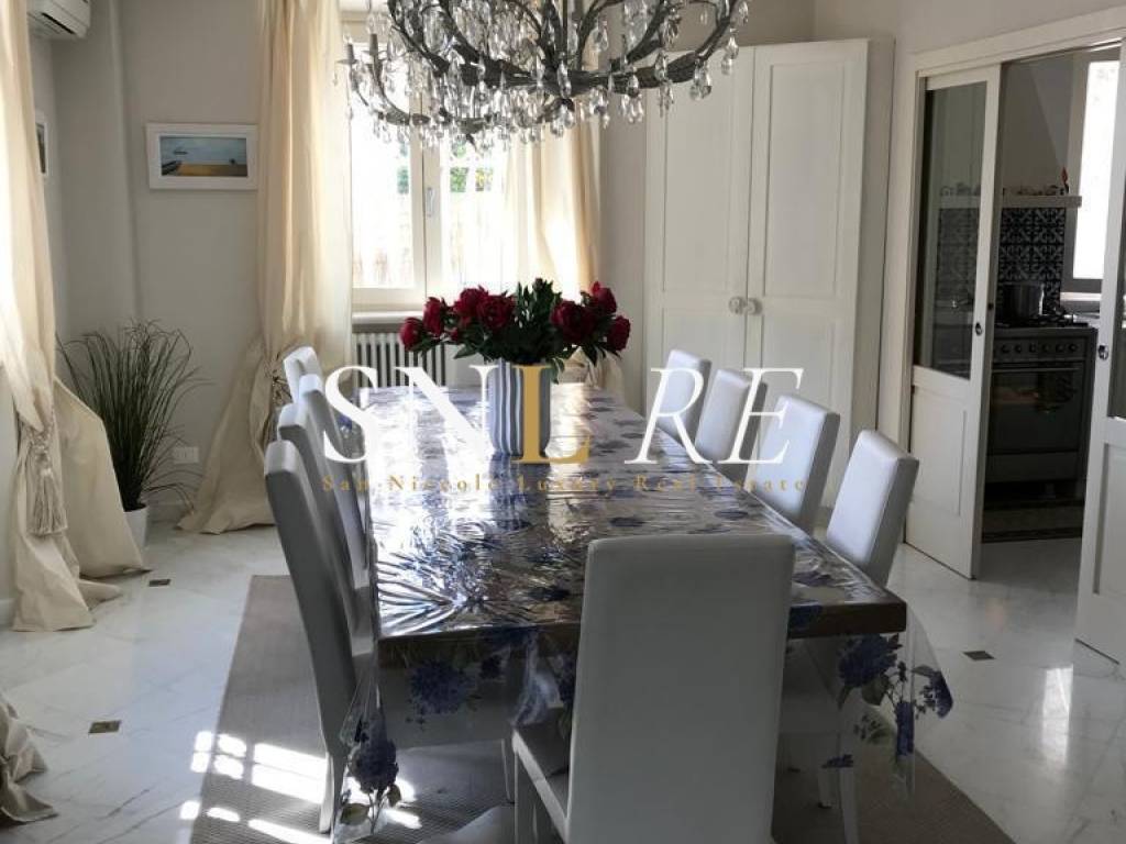 casa indipendente in vendita a Forte dei Marmi