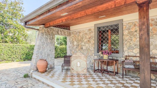 casa indipendente in vendita a Forte dei Marmi