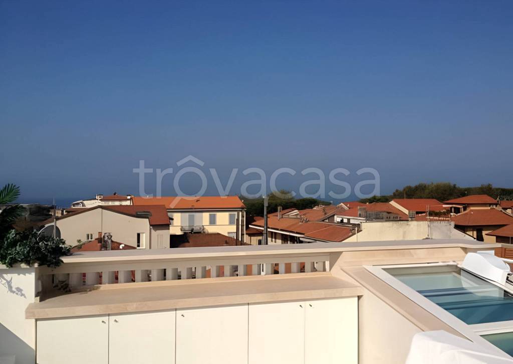 appartamento in vendita a Forte dei Marmi