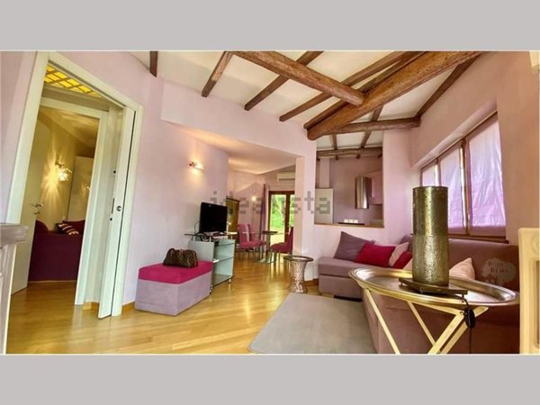 appartamento in vendita a Forte dei Marmi in zona Vittoria Apuana