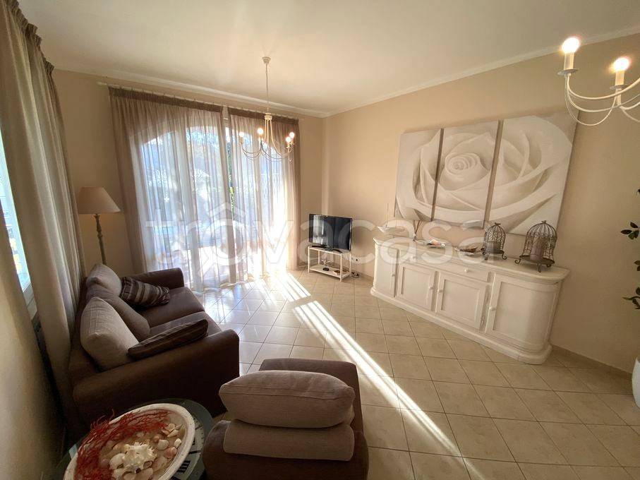 casa indipendente in vendita a Forte dei Marmi