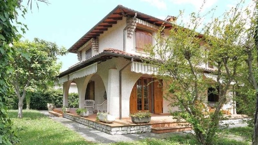 casa indipendente in vendita a Forte dei Marmi