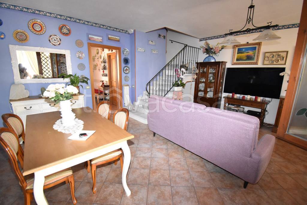 casa indipendente in vendita a Forte dei Marmi in zona Vittoria Apuana